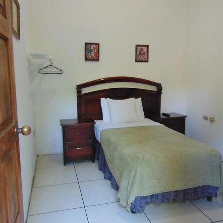 Managua Hills Hotel Buitenkant foto