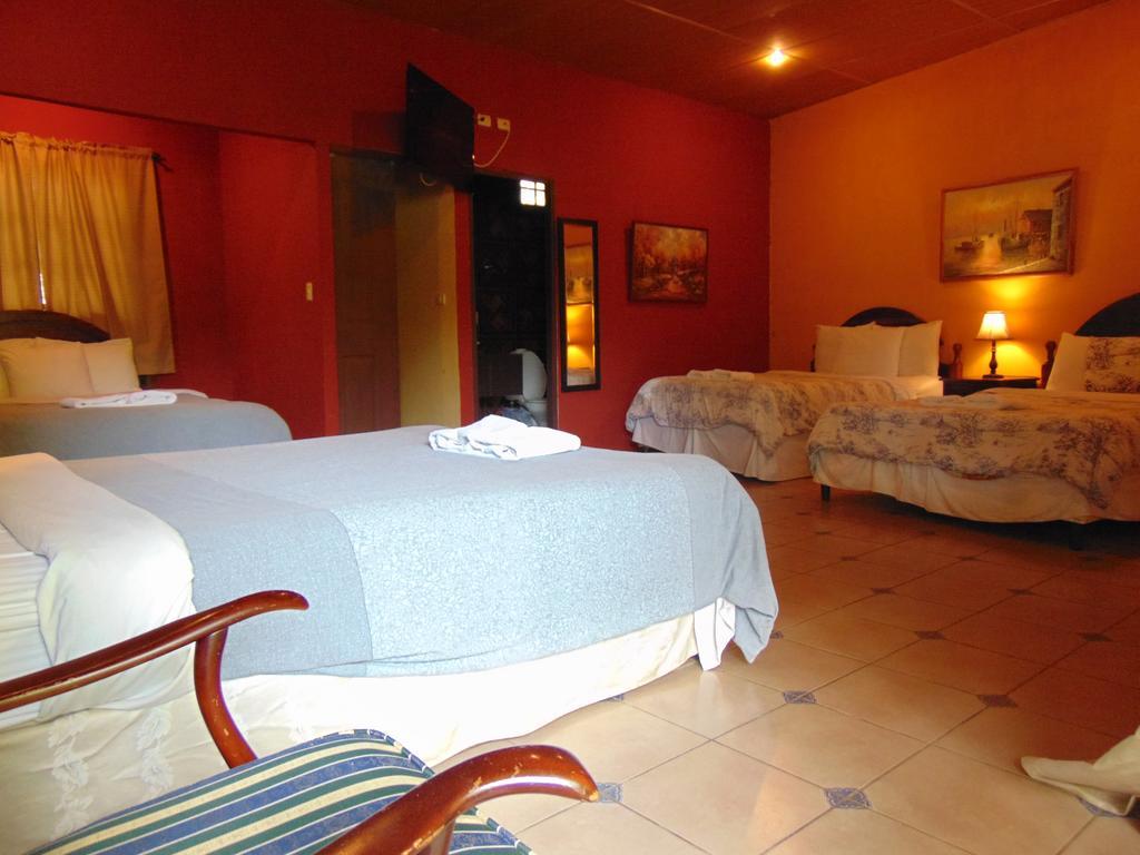Managua Hills Hotel Buitenkant foto
