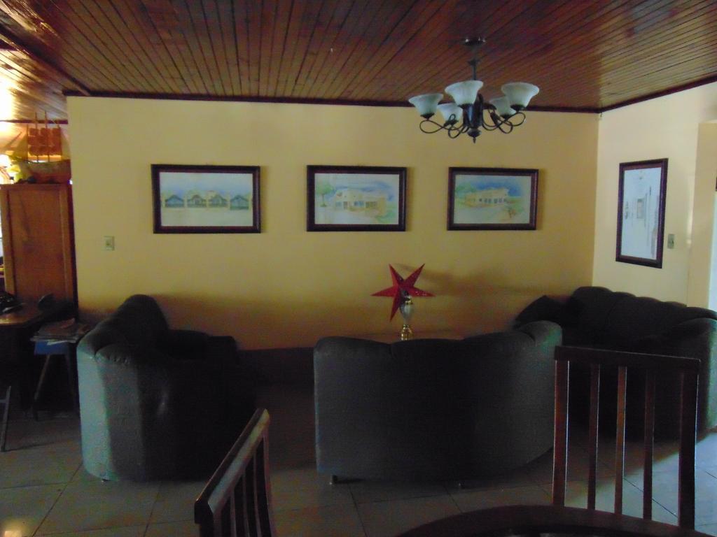 Managua Hills Hotel Buitenkant foto