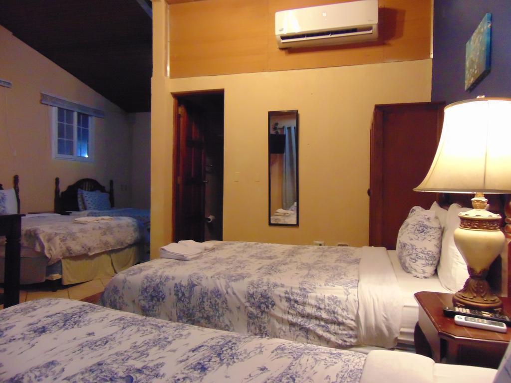Managua Hills Hotel Buitenkant foto