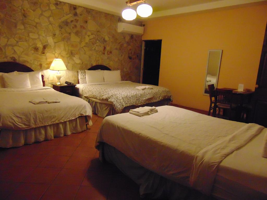 Managua Hills Hotel Buitenkant foto